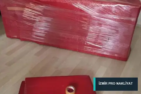 İzmir Pro Nakliyat · Streçle korunan mobilya